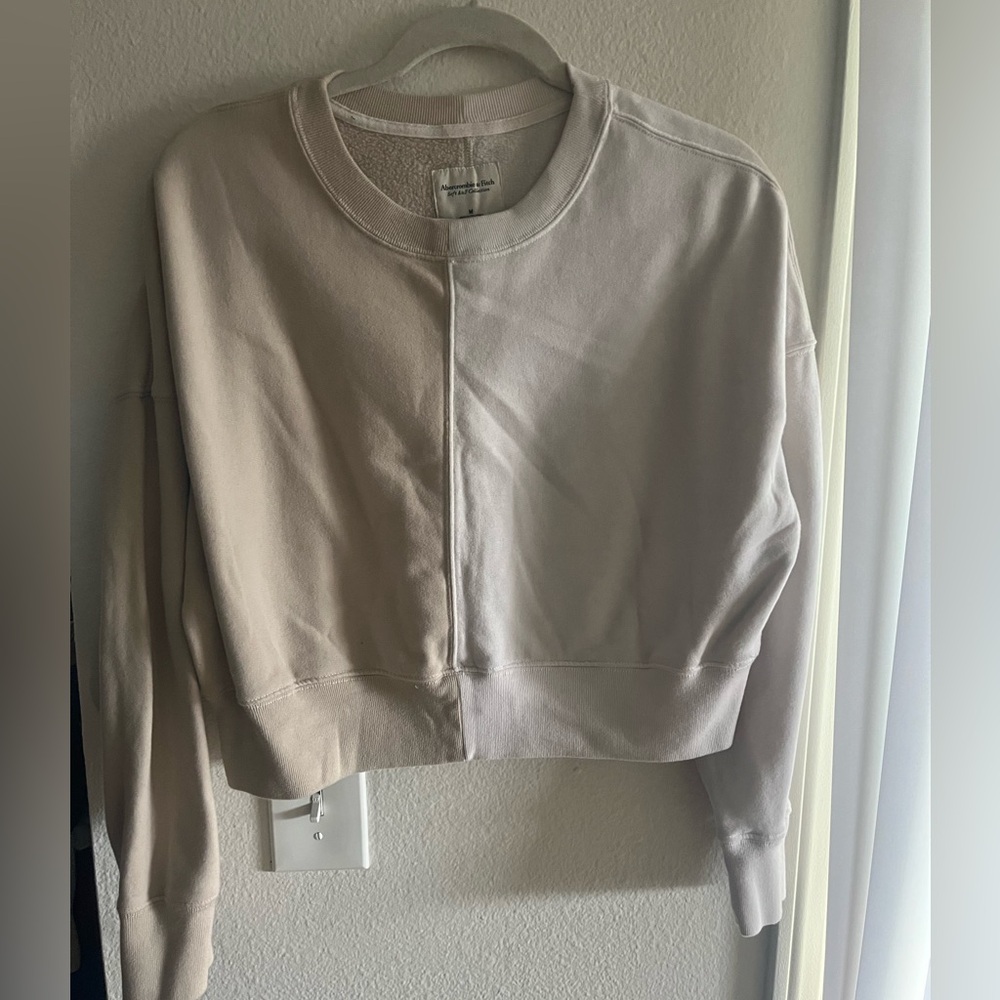 Abercrombie Beige Cropped Sweatshirt
